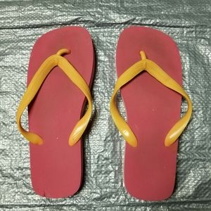 👙Basic foam flip flops Y2K era